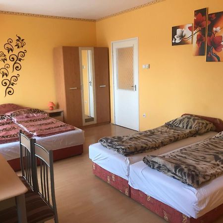 דירות Hajdúszoboszló Apartman Sas 6 מראה חיצוני תמונה