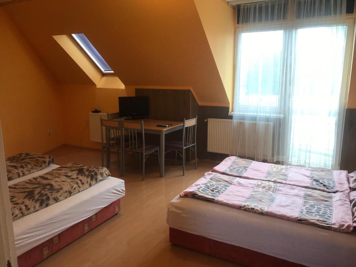 דירות Hajdúszoboszló Apartman Sas 6 מראה חיצוני תמונה